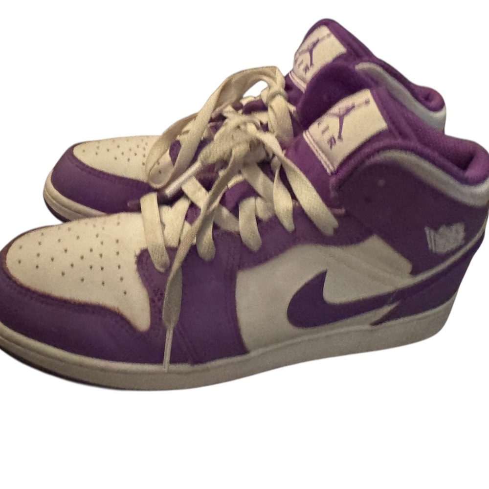 Air Jodan Size 6.5 Kids, Also fits Size 7 in women - Picture 4 of 5